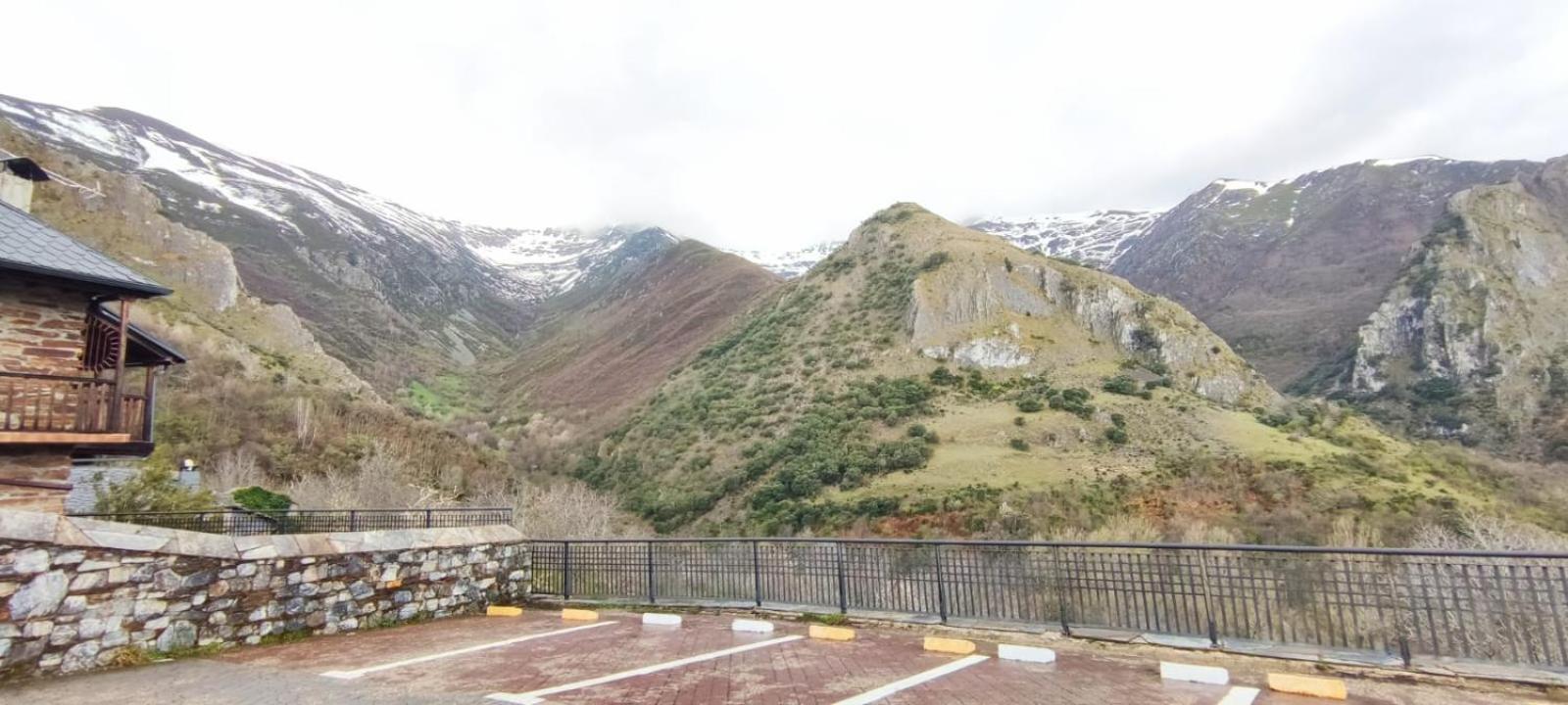 Apartmán El Mirador Del Rosal Ponferrada Exteriér fotografie